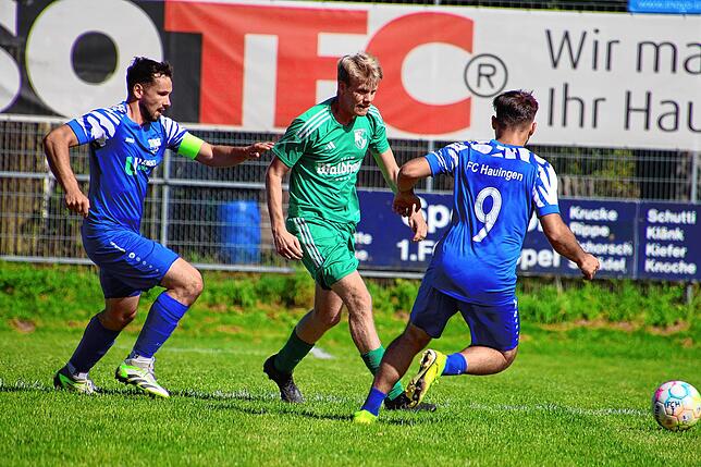 Bild 12: SV Waldhaus gewinnt 3:1 beim FC Hauingen – wir haben Fotos!