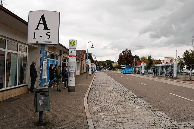 Der Busbahnhof wird in den nächsten Jahren noch nicht behindertengerecht ausgebaut.