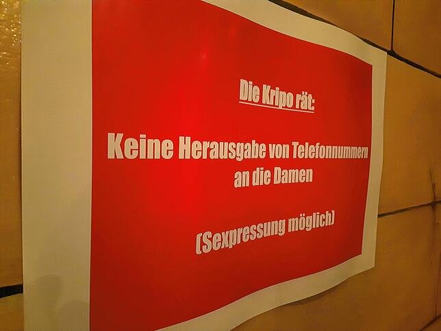 Bild 10: Bordelle sind wieder geöffnet &ndash; doch bezahlten Sex gibt es nur mit Mundschutz: Ein Abend im Konstanzer Club Imperia