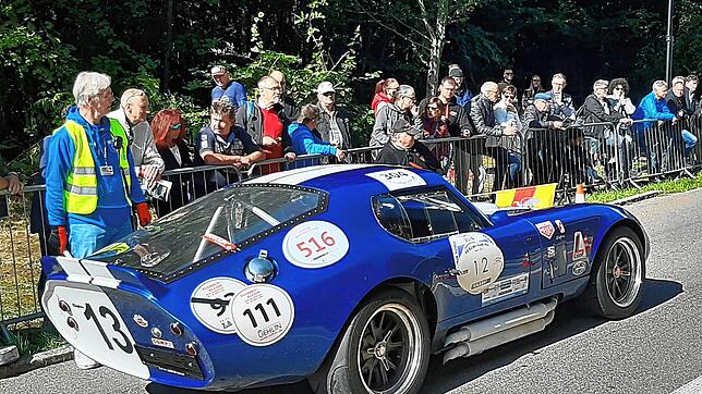 Ach Du schöne Autoherrlichkeit: Ein amerikanischer Daytona vor dem Start auf den Eggberg hinauf.