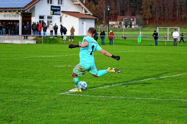 Bild 9: Unsere Bildergalerie zum Bezirksliga-Duell zwischen dem SV Denkingen dem FC Öhningen-Gaienhofen