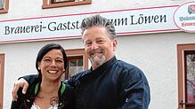 Sie arbeiten an ihrem zweiten Engagement im „Löwen“: die neuen wie alten Pächter Sabine und Ulf Gerspacher.