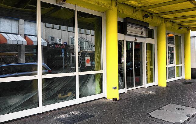 Der rote Punkt zeigt, dass sich auch in der Erzbergerstraße etwas tut. Hier soll ein chinesisches Restaurant entstehen. Nebenan ist ein ...