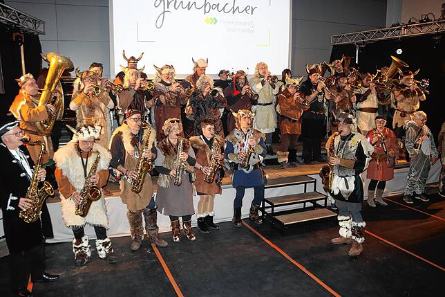 Bild 27: Ein ganz besonderer Guggenmusik-Abend in Neufrach