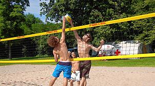 Die vom JuPa gewünschte Beachvolleyball-Anlage in Grenzach-Wyhlen – hier ein Bild vom Sommerfestival 2013 – soll schon bald realisiert ...
