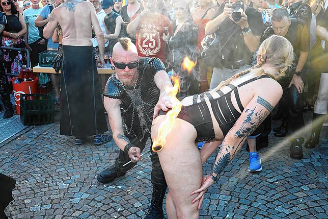 Bild 31: Lack, Leder, Latex! Dieses Spektakel bieten die BDSM-Fans im Konstanzer Hafen