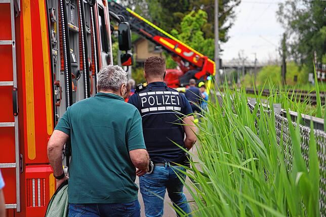 Bild 5: Einsatzkräfte verhindern Schlimmeres – Bilder vom Brand im Industriegebiet