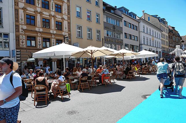 Bild 21: Stöbern in der Altstadt, Action auf dem See und Genuss am Hafen: Bilder vom Wochenende in Konstanz