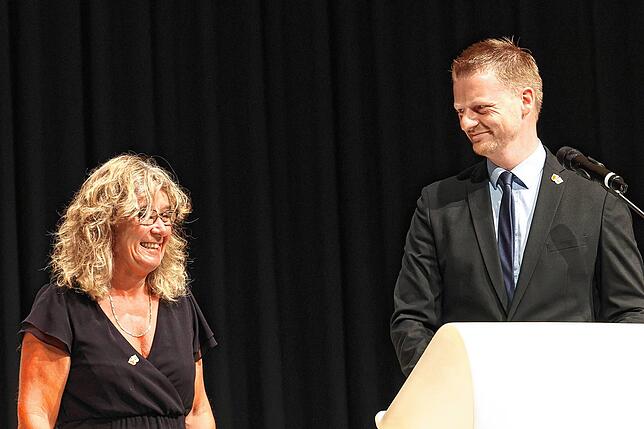 Bild 11: Festakt 50 Jahre Städtepartnerschaft in der Markolfhalle