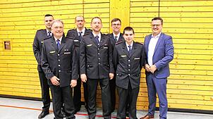 Bringen die Feuerwehr durch ihr besonderes Engagement voran (von links): Dominik Wiesler (Abteilungskommandant Süd), Otto Frommherz ...