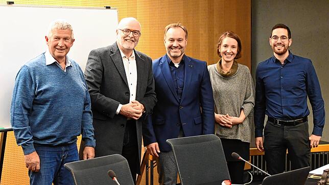 Willi Schirrmeister (links) arbeitet künftig nicht mehr mit Rainer Stolz als Vorsitzenden des Abwasserzweckverbands und Matthias ...
