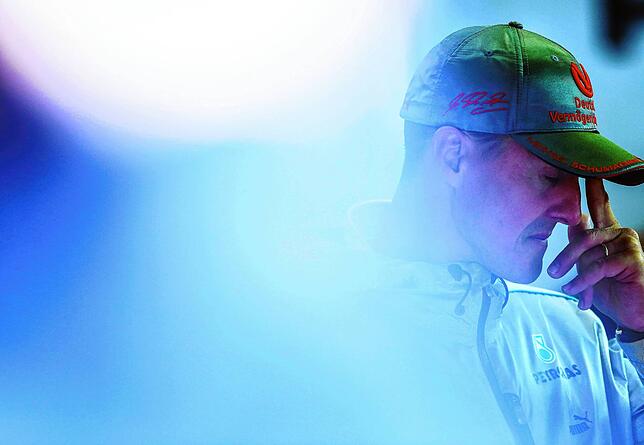 Der ehemalige Formel-1-Pilot Michael Schumacher erholt sich weiter von den Folgen eines schweren Skiunfalls.