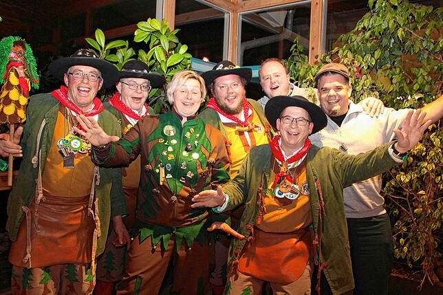 Bild 20: 30 Jahre Narrenverein Wäsenstecher Ruhestetten: Hunderte Gäste feiern närrische Geburtstagssause
