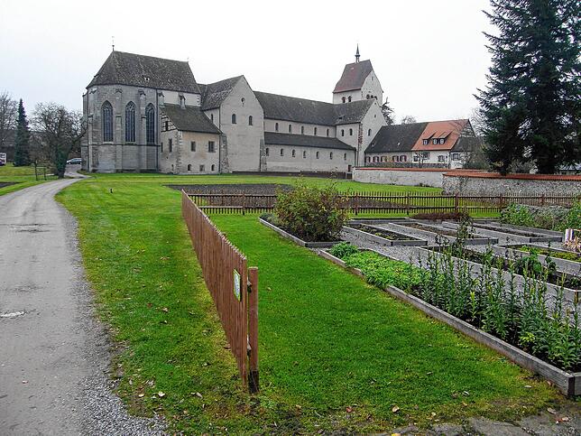 Auch das Projekt Neugestaltung des Klostergartens will Bürgermeister Wolfgang Zoll 2021 angehen. Hierfür steht ein größerer Betrag im ...