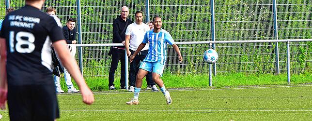 Bild 4: SV Obersäckingen steht nach 2:0 gegen SG FC Wehr/Brennet II an der Tabellenspitze – wir haben Fotos!