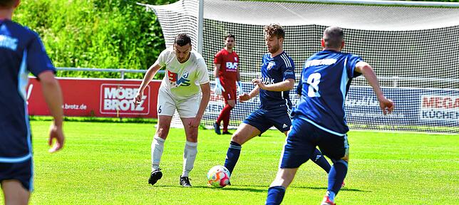 Bild 12: SV Blau-Weiß Murg besiegt den FC Erzingen mit 4:0 – und wir haben Bilder!