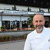 Noch begrüßt Manfred Hölzl die Gäste des Konzils. Ab 2021 wird ein Catering-Unternehmen aus Mainz der neue Pächter sein. Archivbild: ...