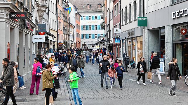 Auf der Marktstätte ist trotz Brückentag nicht mehr los, als an einem normalen Wochenende.