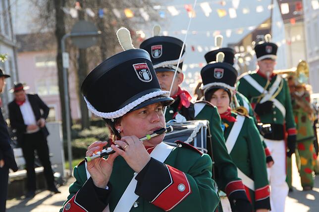 Bild 14: Musik, gute Stimmung und Tradition: Bilder vom Wäldertag in Bad Säckingen