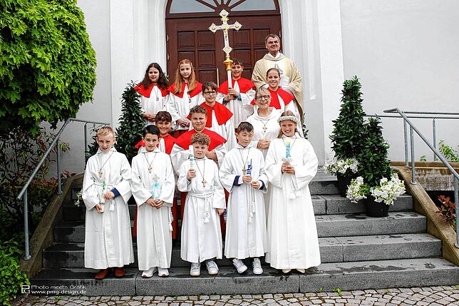 Bild 1: Heiliges Sakrament: Alle Bilder zur Kommunion und Konfirmation im Hegau