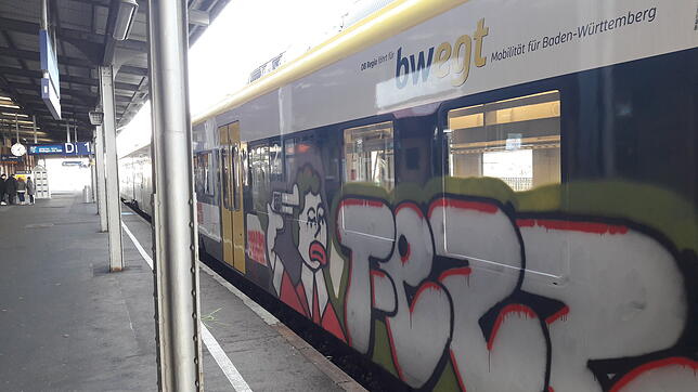 Fünf Triebwagen sind betroffen, hier steht einer in VS-Villingen.