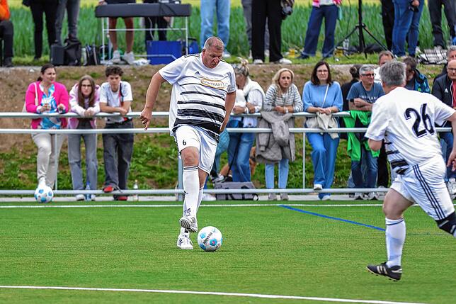 Bild 25: Legenden-Spiel beim SV Rheintal endet 5:5 – wir haben Fotos!