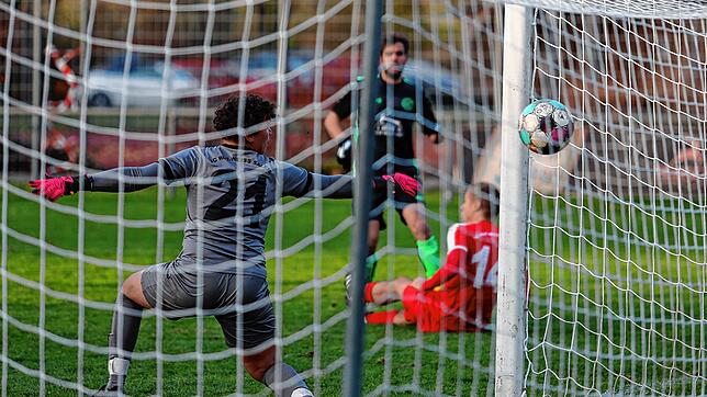 Das 1:1 von Felix Lehmann in der 69. Minute. Das Spiel zwischen dem FC Steißlingen und dem FC RW Salem endete auch mit diesem Resultat.