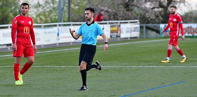 Bild 23: FC Rot-Weiß Weilheim besiegt den FC Wallbach im &bdquo;Duell am Strich&ldquo; mit 3:1 &ndash; wir haben die Bilder!
