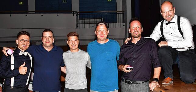 Bild 12: Schiedsrichter im Fußballbezirk Hochrhein feiern ihren 100. Geburtstag