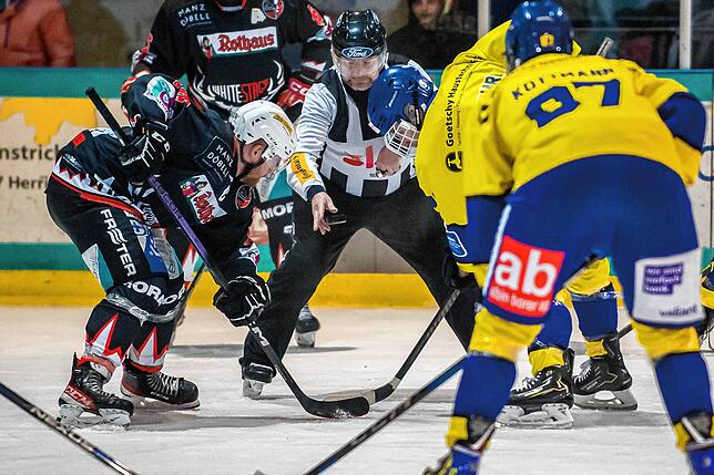 Bild 1: EHC Herrischried verliert 1:11 gegen den EHC Laufen – und wir haben Bilder!