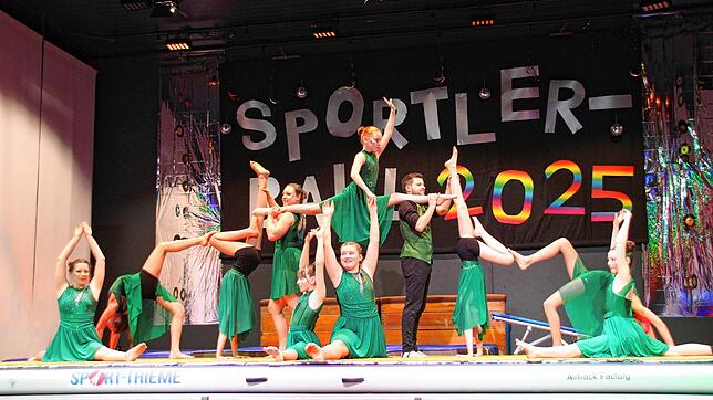 Ein hochkarätiges sportliches Feuerwerk aus mitreißender Akrobatik, Trampolinsprüngen und Bodenturnelementen zünden die Sporties ...