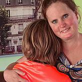 Kindern Geborgenheit geben: Anna Kratzer aus Waldshut und ihr Pflegekind Jannik.