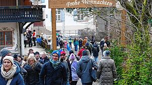 Seit Jahren zieht der Weihnachtsmarkt in der Ravennaschlucht das Publikum wie ein Magnet an.