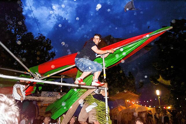 Bild 7: Bilder vom Sturm-Inferno beim Seehasenfest 2004