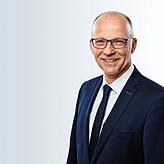 „Diese Menschen kennen das Wort Verantwortung nicht“ – Dr. Bernhard Hoch, medizinischer Geschäftsführer der ...