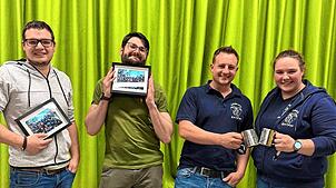 Die geehrten Mitglieder (von links): Martin Wasmer, Simon Stoll, Lukas Egle und Nadine Eckert. Auf dem Bild fehlt Julian Böhler. Foto: ...