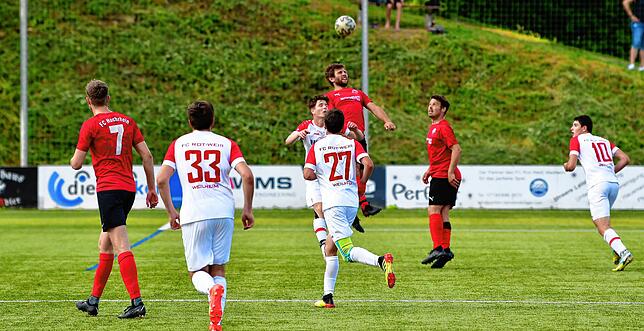 Bild 9: FC Hochrhein unterliegt 3:4 beim FC RW Weilheim &ndash; und wir haben Bilder!