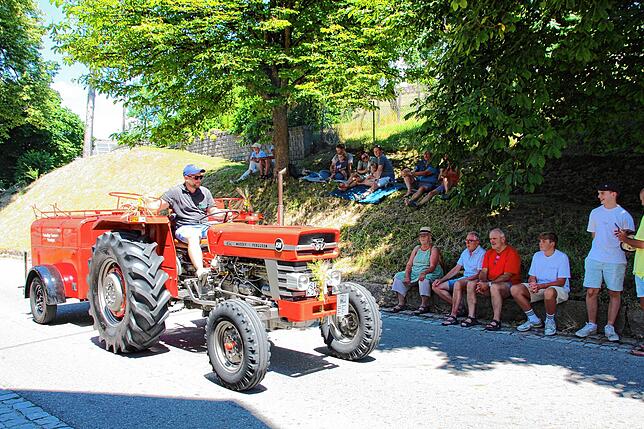 Bild 32: Dorf-Musik-Fest und Bezirksmusikfest in Menningen