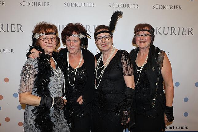 Bild 13: An der SÜDKURIER-Fotowand: Das sind die Gäste der Fernsehfasnacht (Teil 2)
