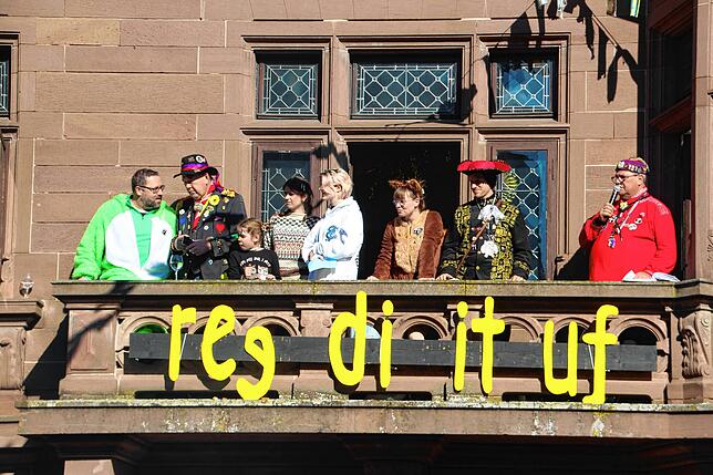 Bild 23: "Komm lass uns fröhlich sein" - Rosenmontag in Meßkirch 2025