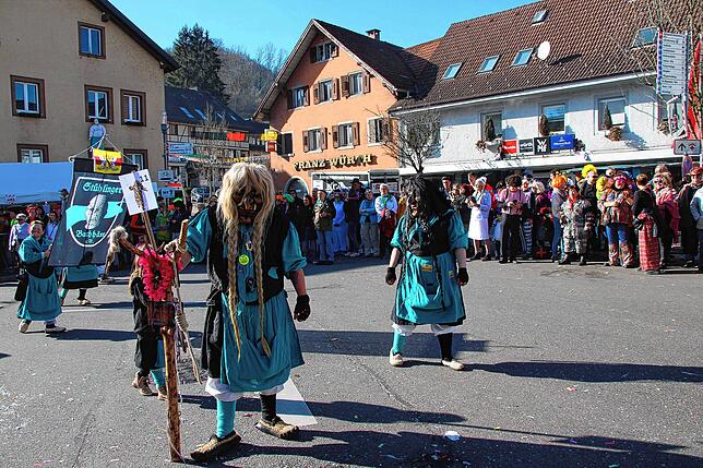 Bild 26: Bilder vom närrischen Treiben beim Treffen der Narren am Fasnachtsmontag in Stühlingen (Teil 2)