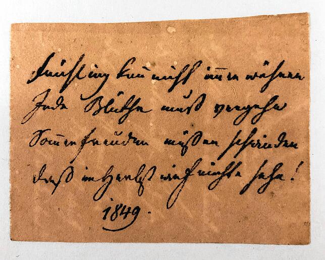 Josef Anton Rueb schrieb in seiner schönen Handschrift zahlreiche Gedichte oftmals auf allerlei kleine Zettel. Das abgebildete Gedicht ...