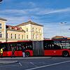 Ein Bus der Regionalverkehr Alb-Bodensee (RAB) am Busbahnhof in Friedrichshafen. Fahrer der RAB sollen beim Verkauf von Fahrscheinen in ...