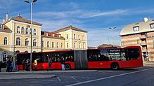 Ein Bus der Regionalverkehr Alb-Bodensee (RAB) am Busbahnhof in Friedrichshafen. Fahrer der RAB sollen beim Verkauf von Fahrscheinen in ...