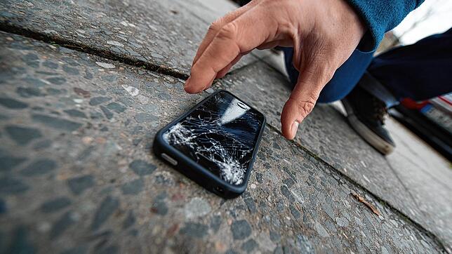 Ein Sturz, dann gab es den Geist auf, das Smartphone.