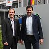 Der alte und der neue Geschäftsführer der Stadtwerke: Siegfried Pflüger (links) musste jetzt gehen, Martin Ritter, bisheriger ...