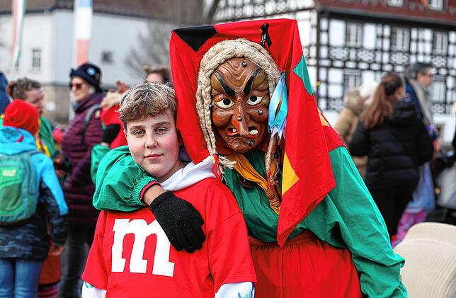 Bild 2: Donaueschingen: Kinderumzug zum Schmutzigen Donnerstag begeistert die Stadt – Bilder!