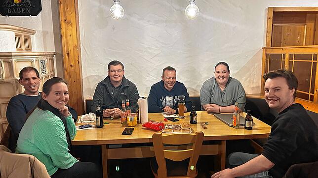 Der Vorstand des Narren-, Kultur-und Sportvereins Schnerkingen sucht einen neuen Pächter für die Gaststätte „s‘Rathaus“ in Schnerkingen. ...