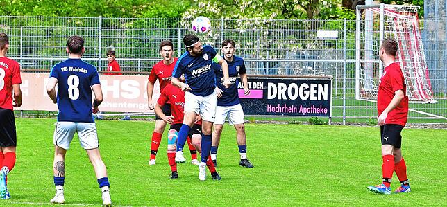 Bild 44: FC Hochrhein besiegt den VfB Waldshut mit 4:2 – wir haben Fotos!