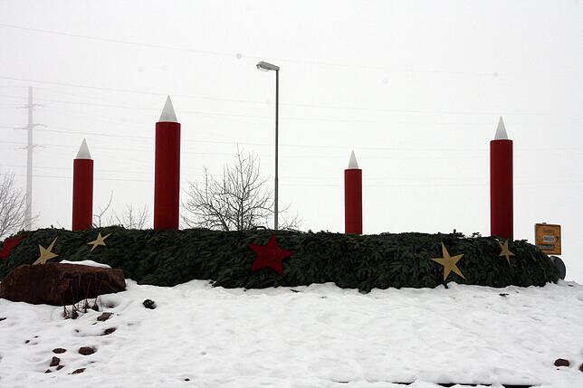 Der erste Weihnachtskreisel 2010 – nach einer Idee von Ex-Stadtbaumeister Zeller.
